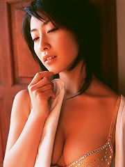 Incredible Hiroko Sato looks beautiful in her lace lingerie